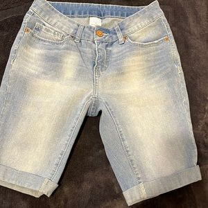 Time and tru jean shorts size 4